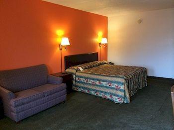 Smokies Inn & Suites Kodak Exterior photo