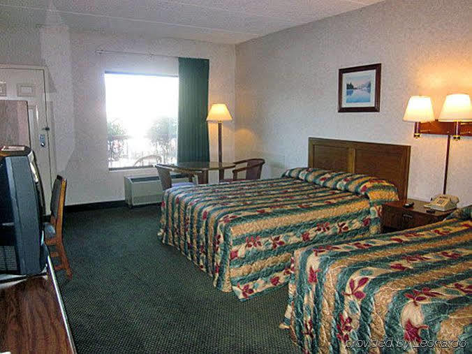 Smokies Inn & Suites Kodak Exterior photo